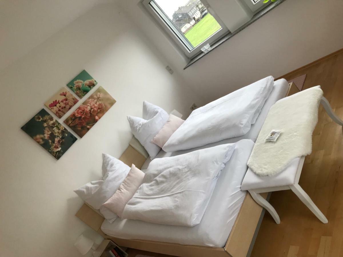Kleine Auszeit Mit Aussicht Velbert Toenisheide Apartment Екстериор снимка
